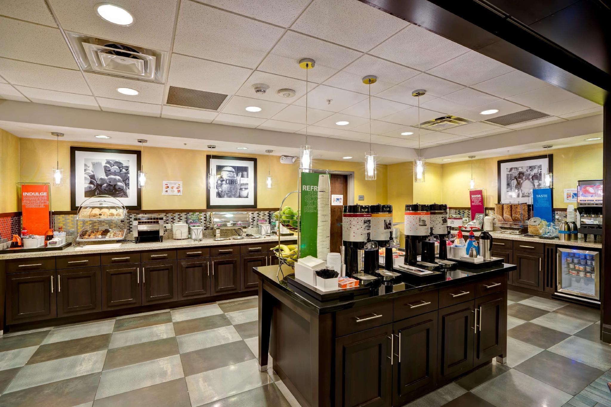Hampton Inn & Suites Columbia South Fort Meade Area מראה חיצוני תמונה
