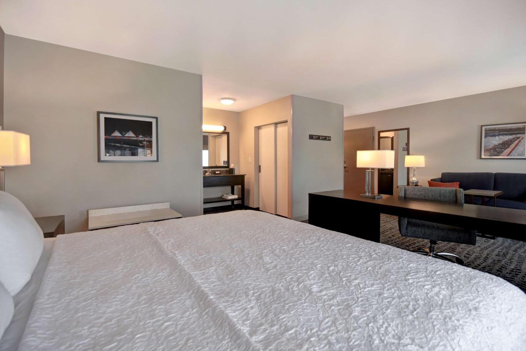 Hampton Inn & Suites Columbia South Fort Meade Area מראה חיצוני תמונה