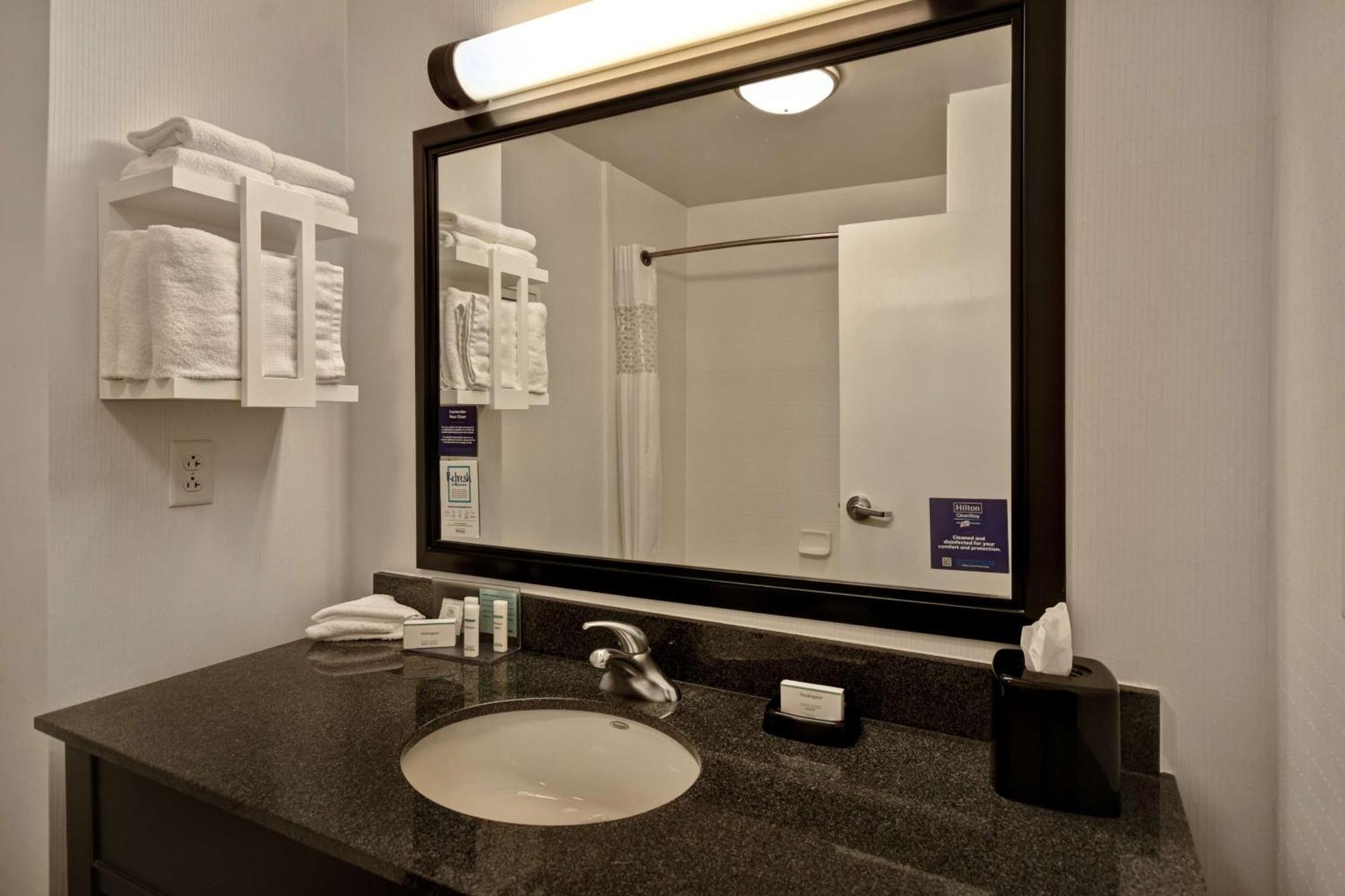 Hampton Inn & Suites Columbia South Fort Meade Area מראה חיצוני תמונה