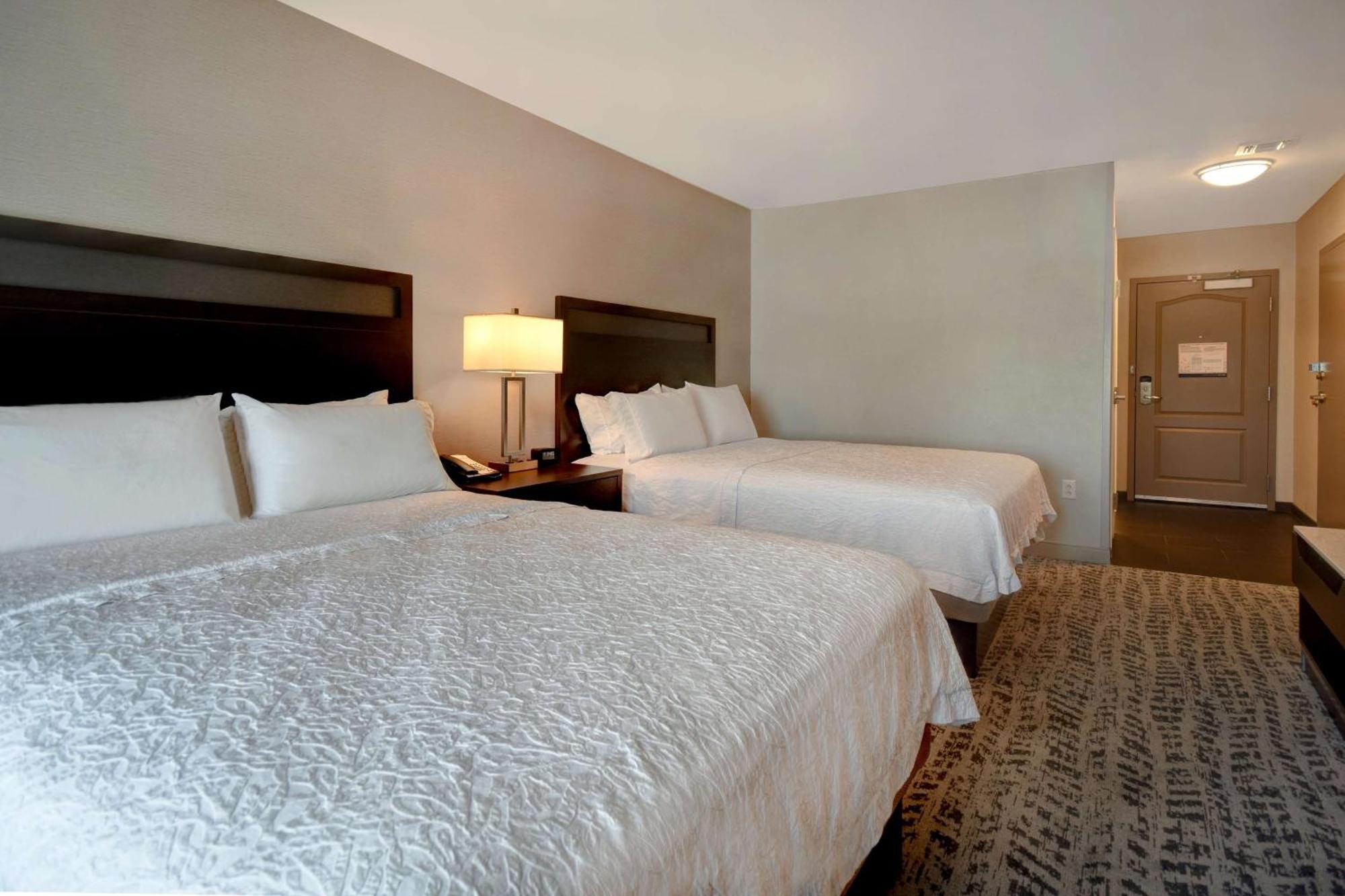 Hampton Inn & Suites Columbia South Fort Meade Area מראה חיצוני תמונה