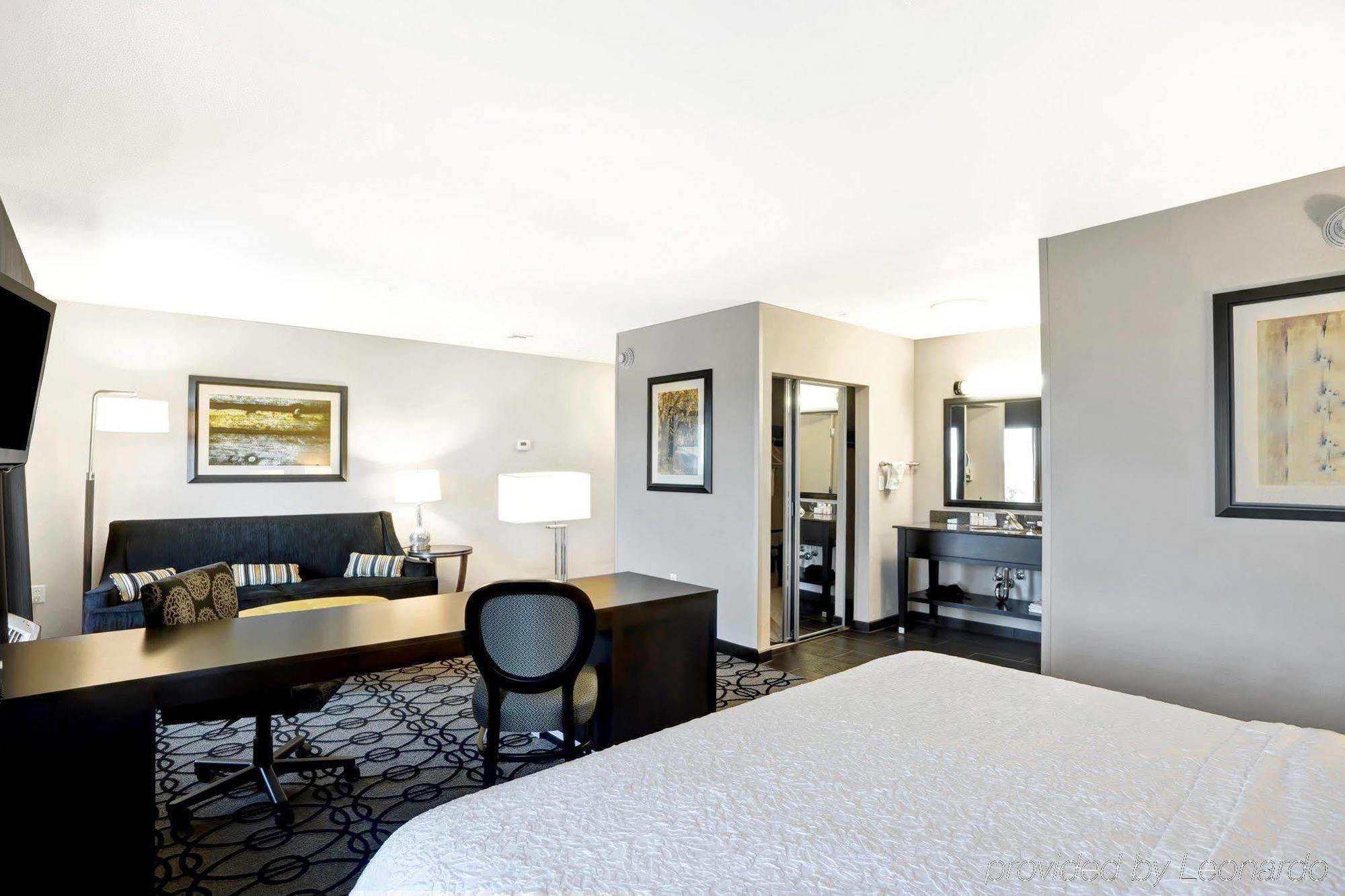 Hampton Inn & Suites Columbia South Fort Meade Area מראה חיצוני תמונה